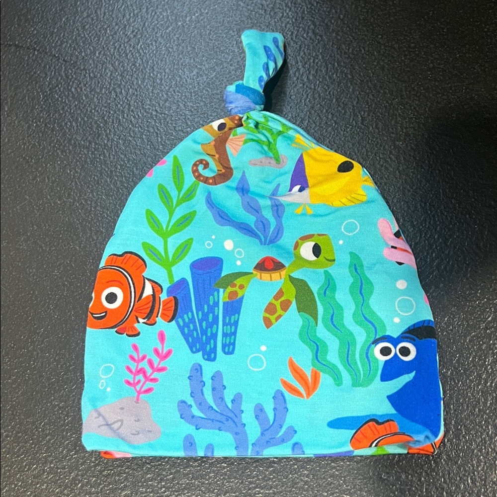 Little Sleeping Finding Nemo Hat - Picture 2 of 2